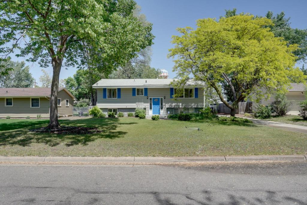 Spring Lake Park Apartment | Pet-Friendly Minneapolis Apt Near Shops and Dining!