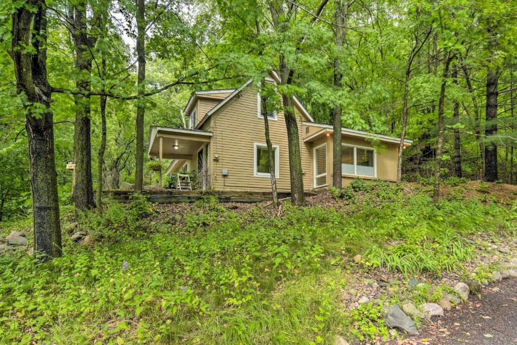 St Croix Falls House | Pet-Friendly St Croix Falls Remote Retreat!