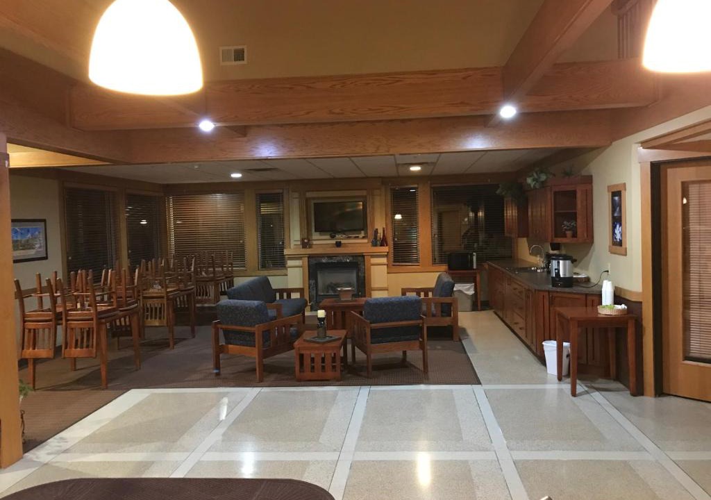 Holmen Hotel | Prairie Inn Holmen La Crosse Area