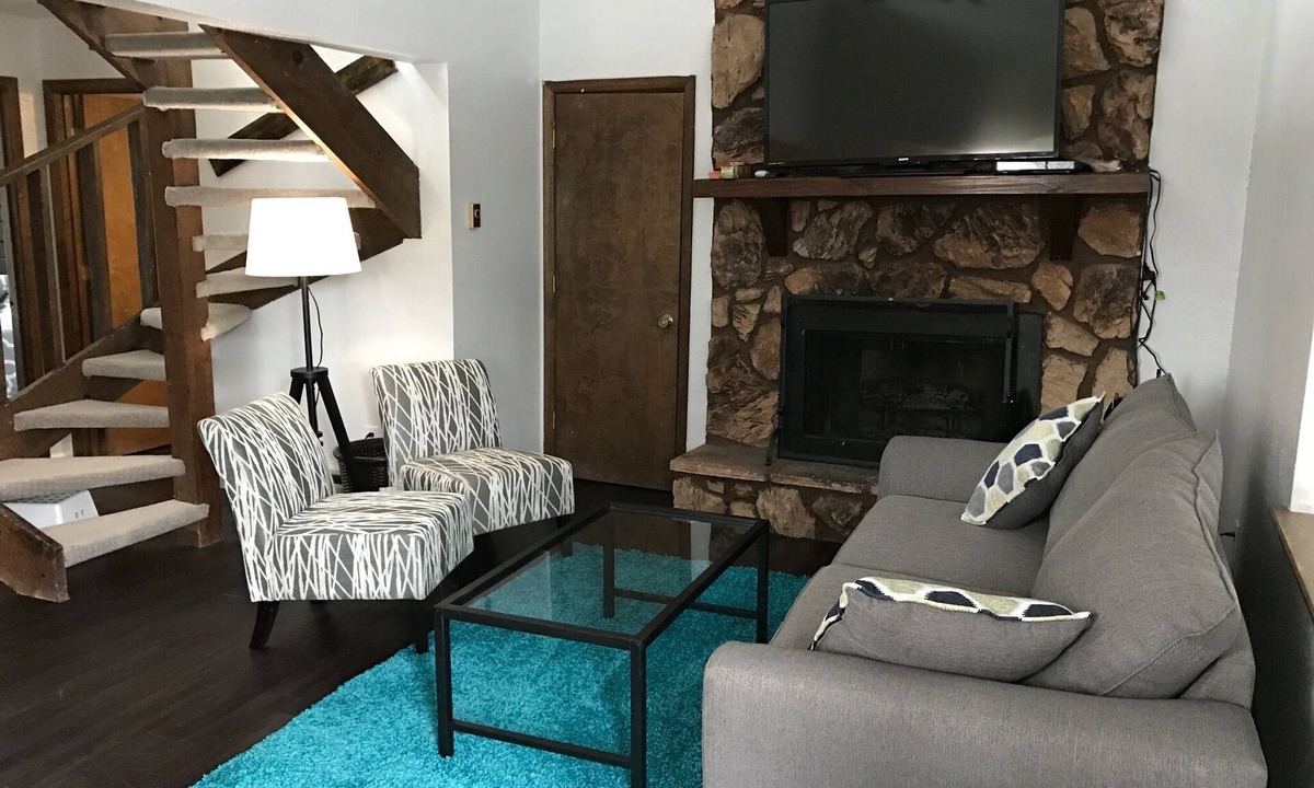 Angel Fire Condo | Price Reduction! Spotless Modern Condo, Everything new! Close to slopes!
