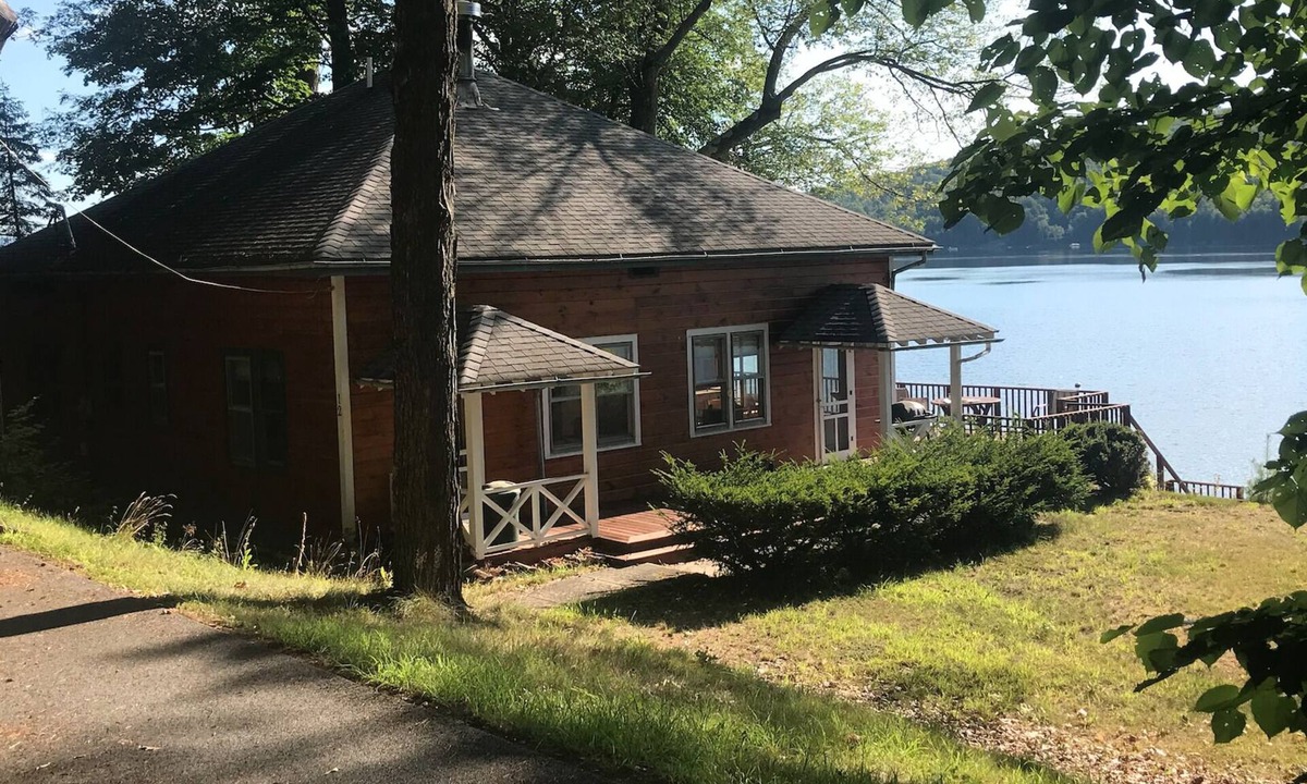 Schroon Lake House | Pristine On The Water