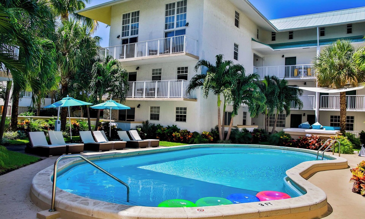 Key Biscayne Apartment | Private Beach Access! 2 Spacious Suites, Living Area, Kitchen, Outdoor Pool