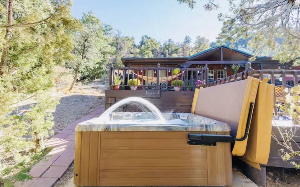 Jemez Springs Resort | Private room ∙ 2 guests