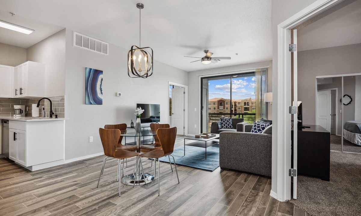 Desert View Village Apartment | Pure Suites Ascent 2 Bed Gym Pool Cabana