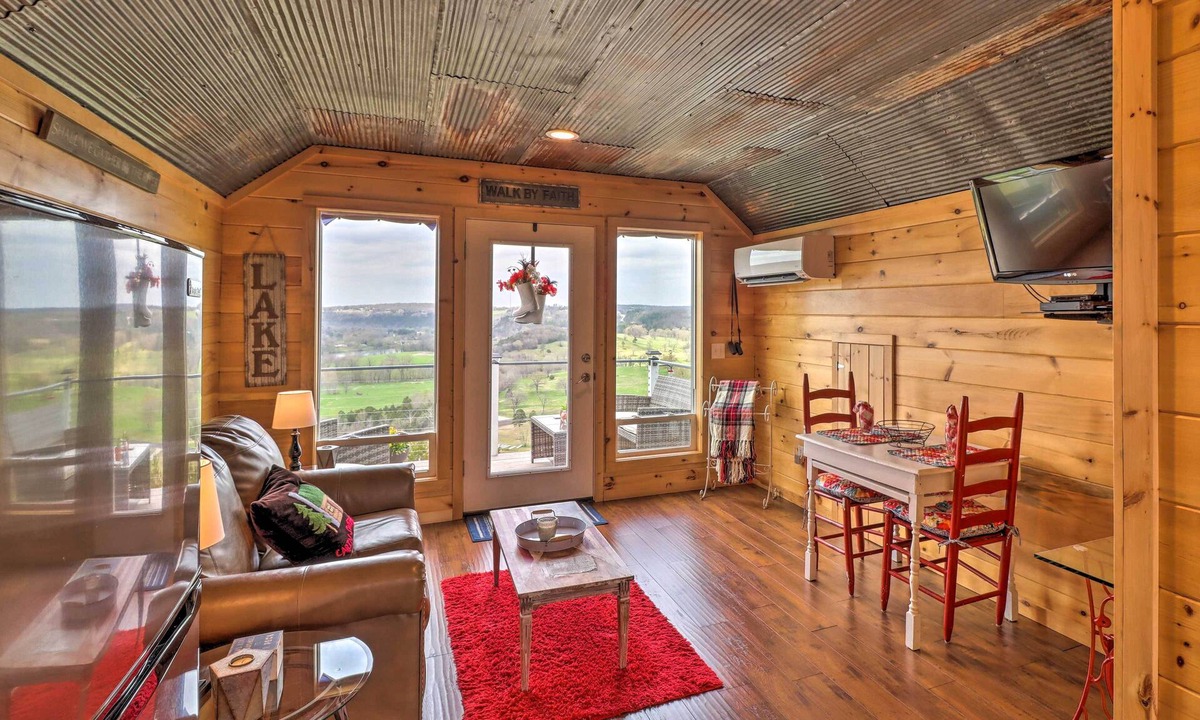 Norfork Apartment | Quaint Norfork Studio w/Million Dollar View!