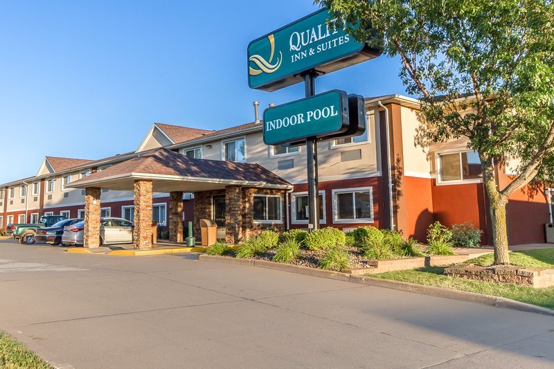 Eau Claire Hotel | Quality Inn & Suites