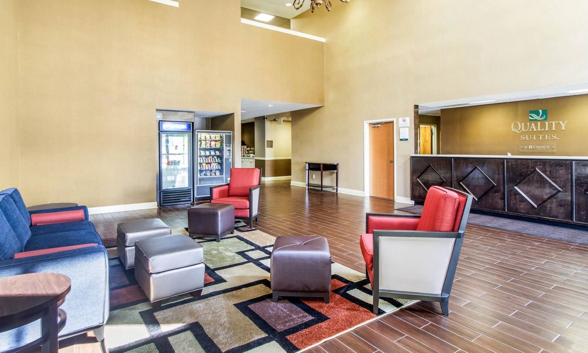 Corbin Hotel | Quality Suites Corbin North