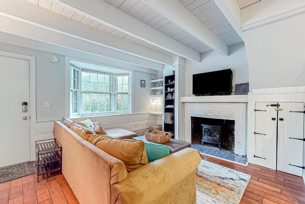 West Hartford Apartment | Quechee Condo