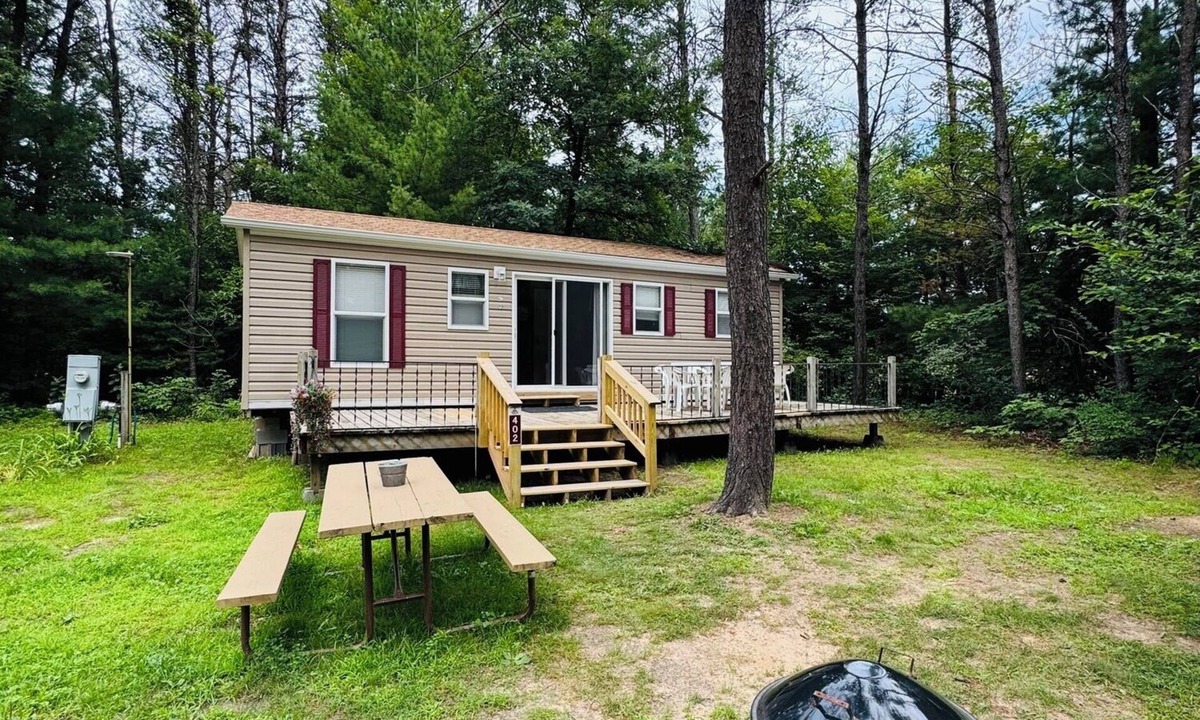 Wisconsin Dells Cabin | Rental Cabin #402 w/King bed