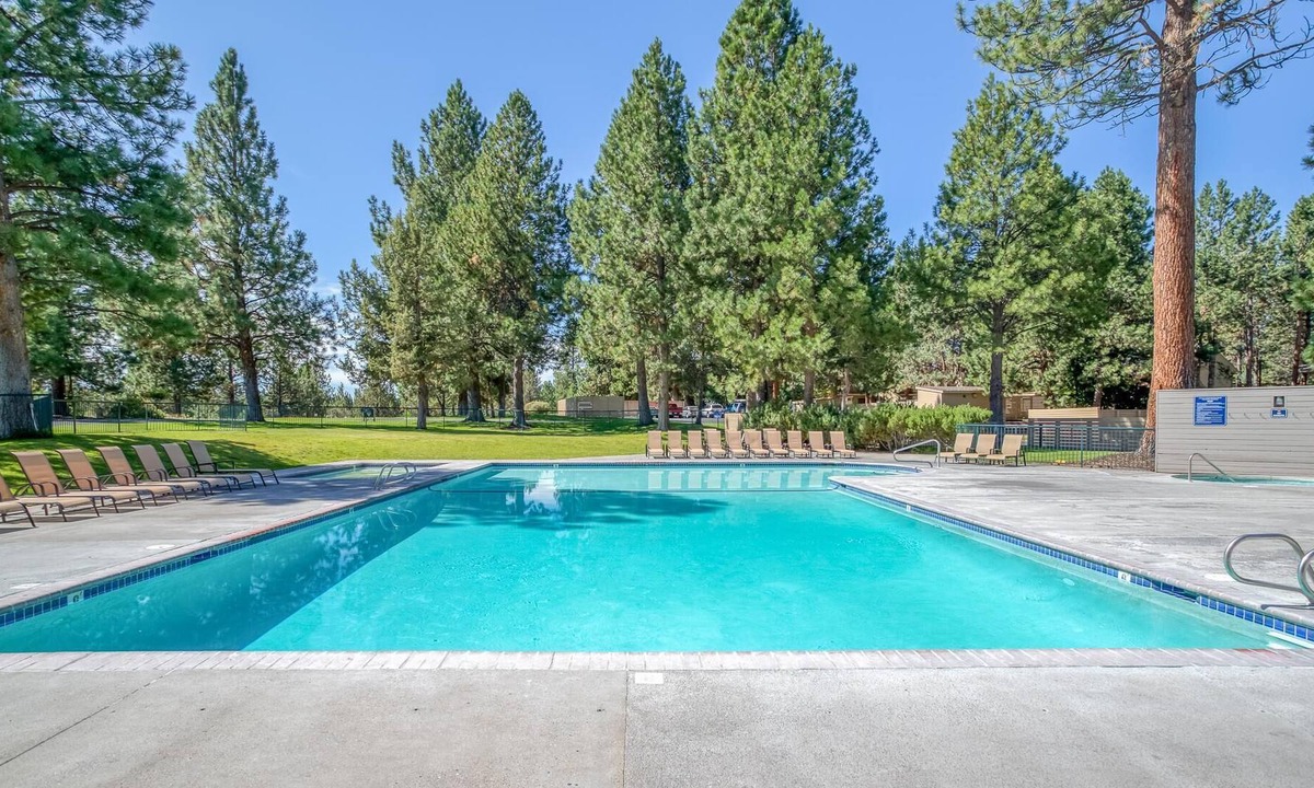Century West Villa | River Ridge 513b