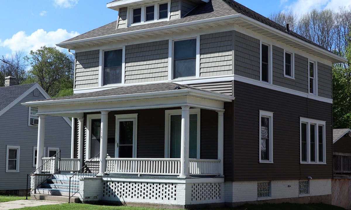 Sheboygan Falls House | Riverfront Victorian Downtown Sheboygan Falls