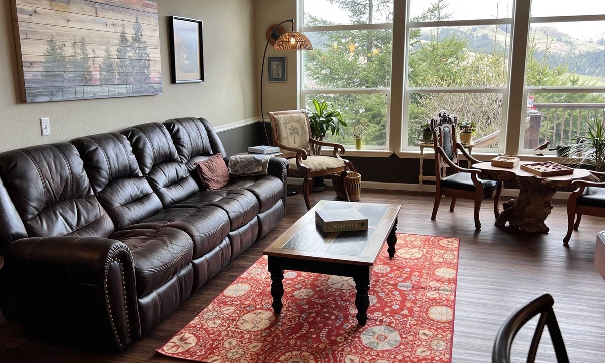 Gold Beach House | Rogue River Game House