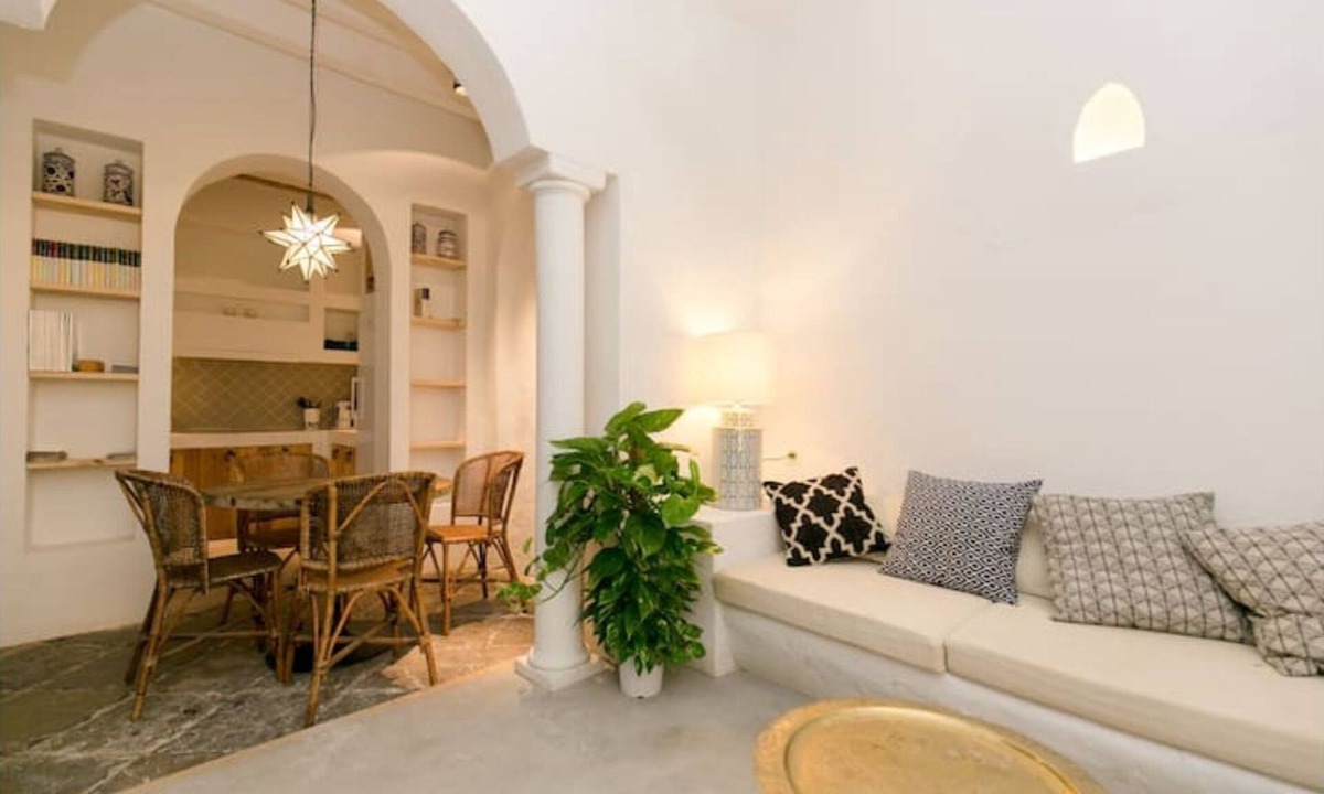 Centro - Sagrario Villa | Roll the Pillow