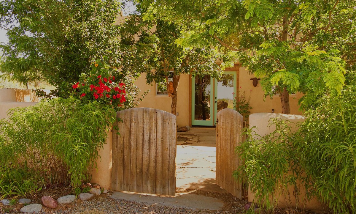 San Cristobal Cottage | Romantic Adobe Cottage nestled in San Cristobal Valley License #9197 Taos