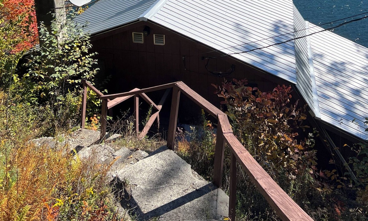 Eastern Vermont Cabin | Rustic 3 season classic 1960s camp on gorgeous Vermont lake. Pet friendly.
