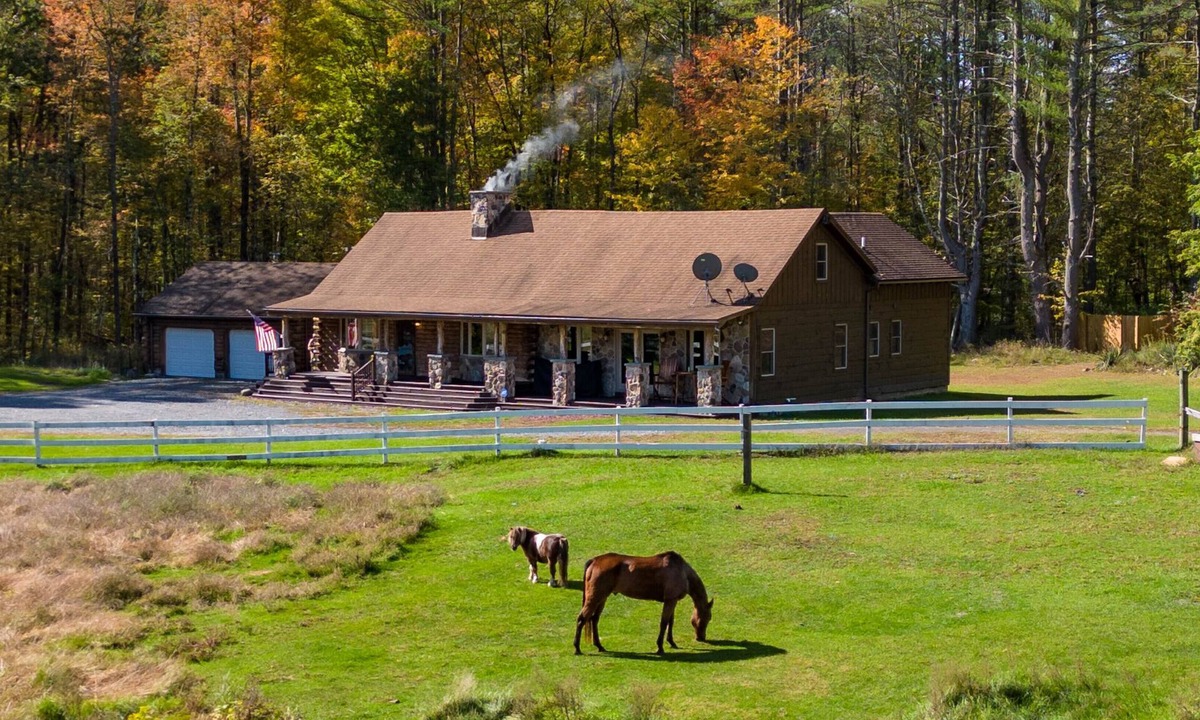 Saratoga Springs Cabin | Rustic Log Cabin on private horse farm!