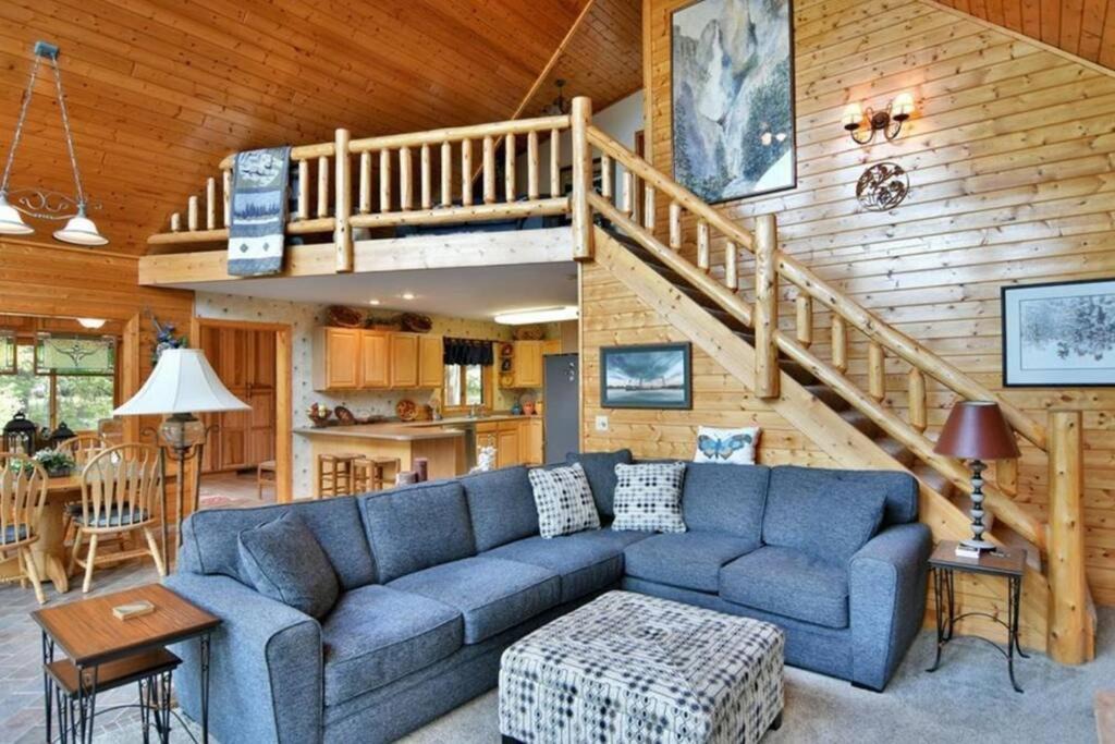 Minong House | Sandy Lake Cabin ~Private Luxury Vacation Home~