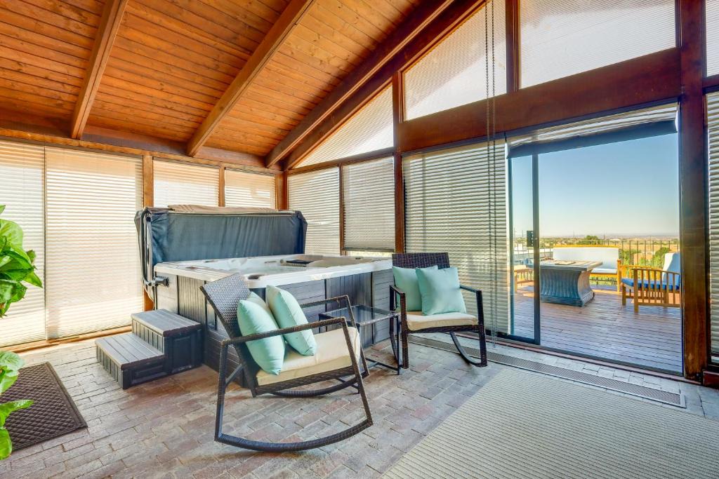 Santa Fe House | Scenic Santa Fe Vacation Rental with Views and Hot Tub