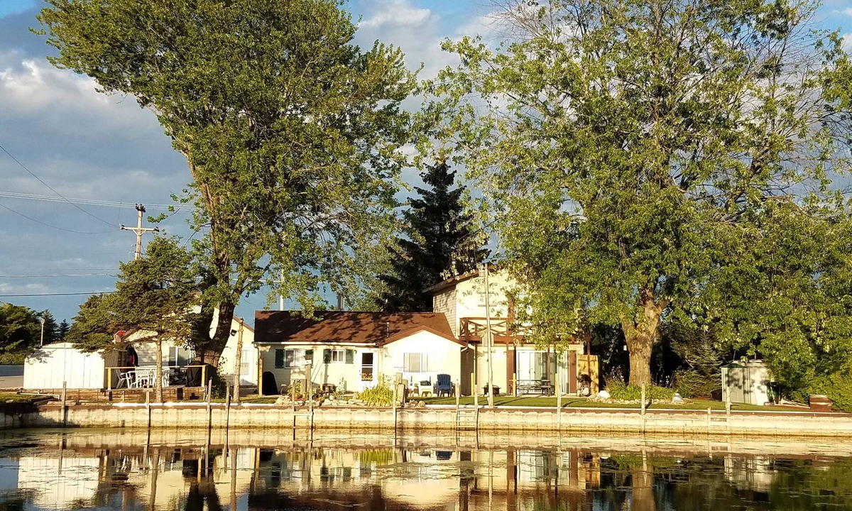 Seas The Day B Destination Resort Au Sable River | Oscoda