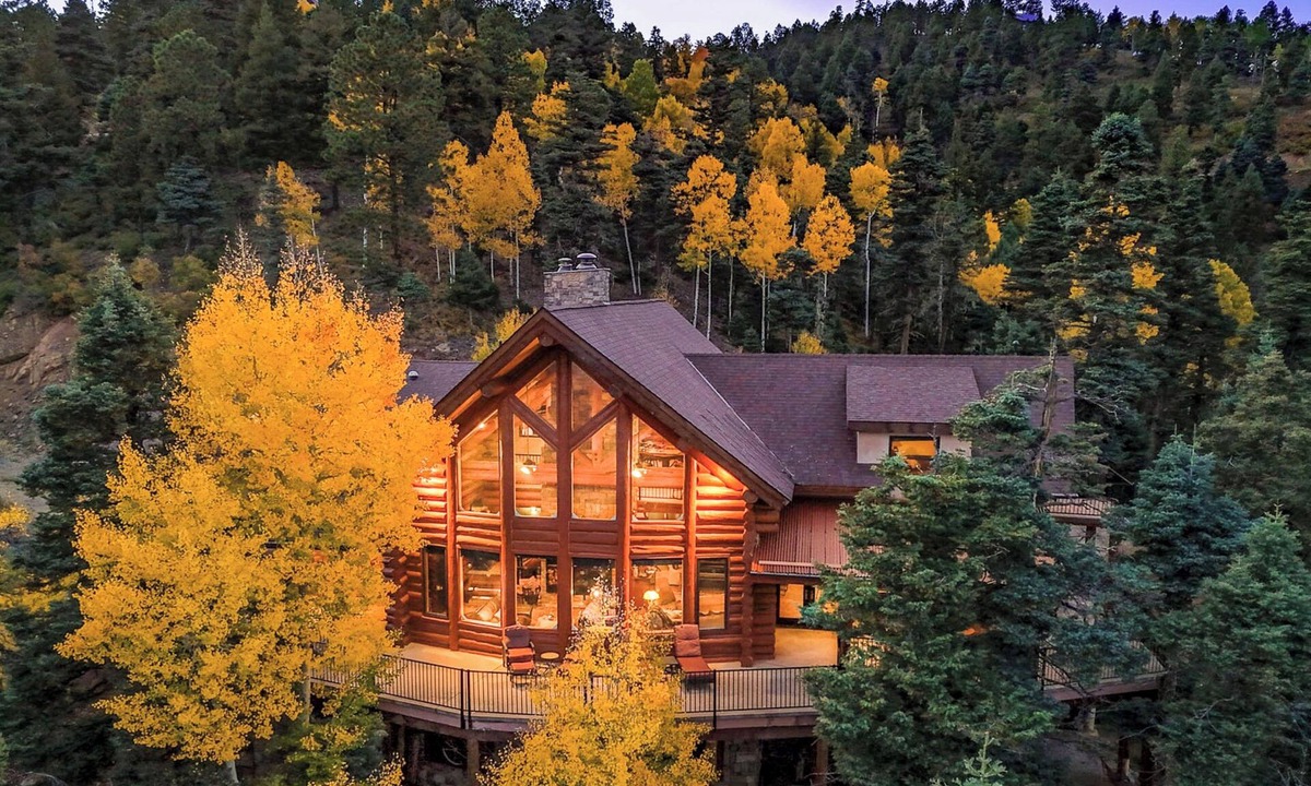 Angel Fire Cabin | Secluded Angel Fire Retreat: Deck + Stunning View!