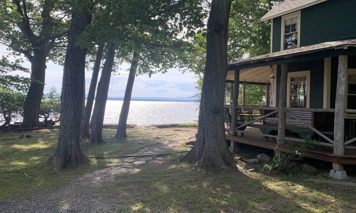 South Hero House | Secluded Lake Champlain Home on 1200' of Frontage