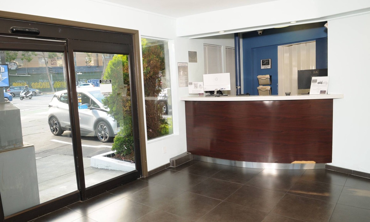 Hayes Valley Hotel | SF Central Hotel