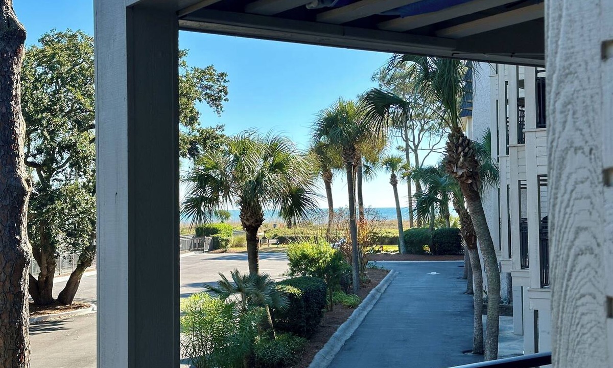 Hilton Head Island Condo | SHOREthing! Beachside retreat w/Bikes, Chairs