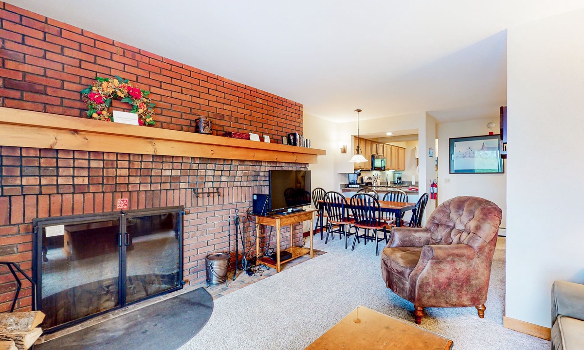 Central Vermont- Killington Condo | Ski-In/ski-out Killington Resort condo with tennis, pool & hot tub