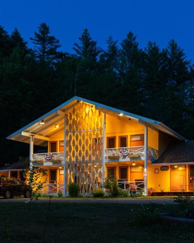 Londonderry Hotel | Snowdon Chalet Motel