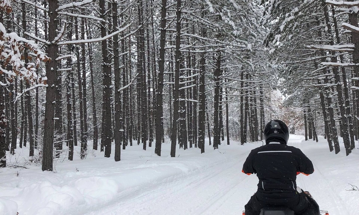 Jim Falls Cabin | Spacious Cabin on the Lake with Wood Burning Fireplace - ATV/Snowmobile trails