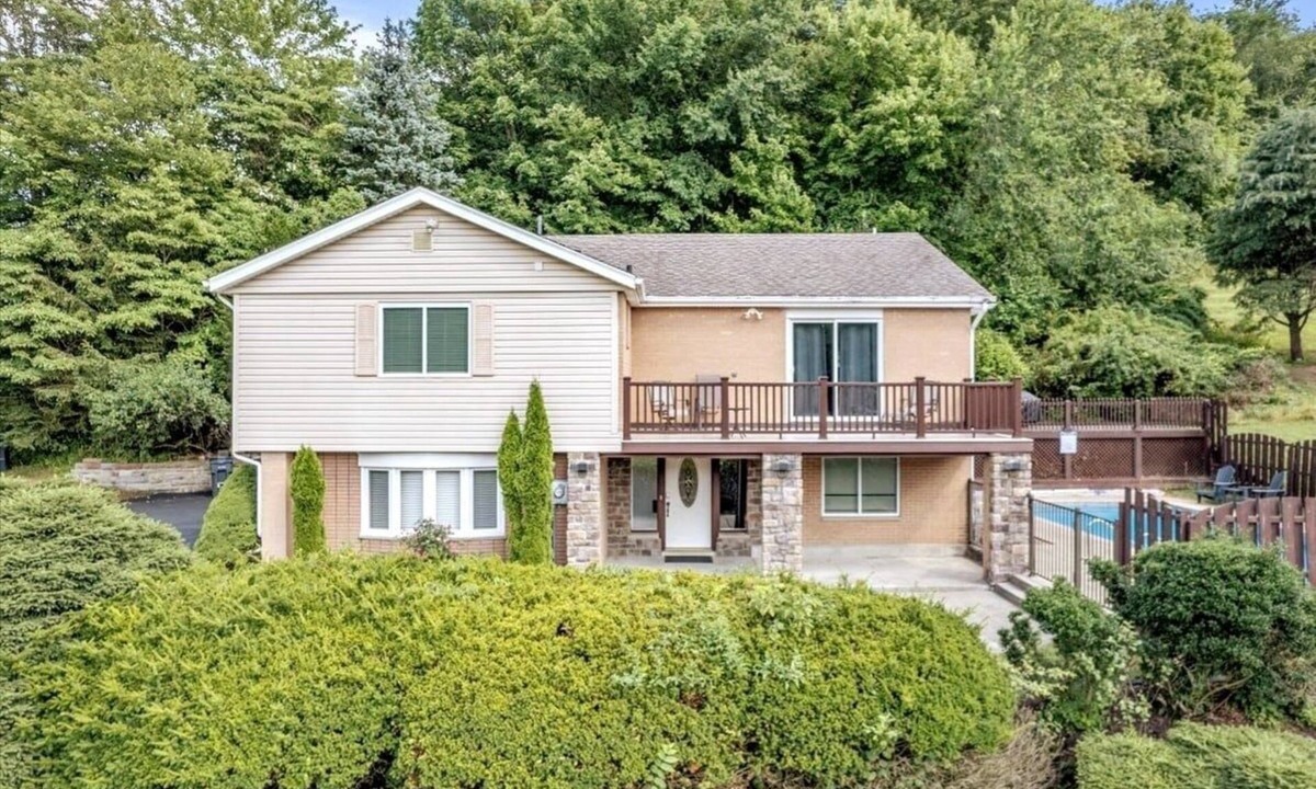 Wexford House | Spacious House w/Pool @Wexford