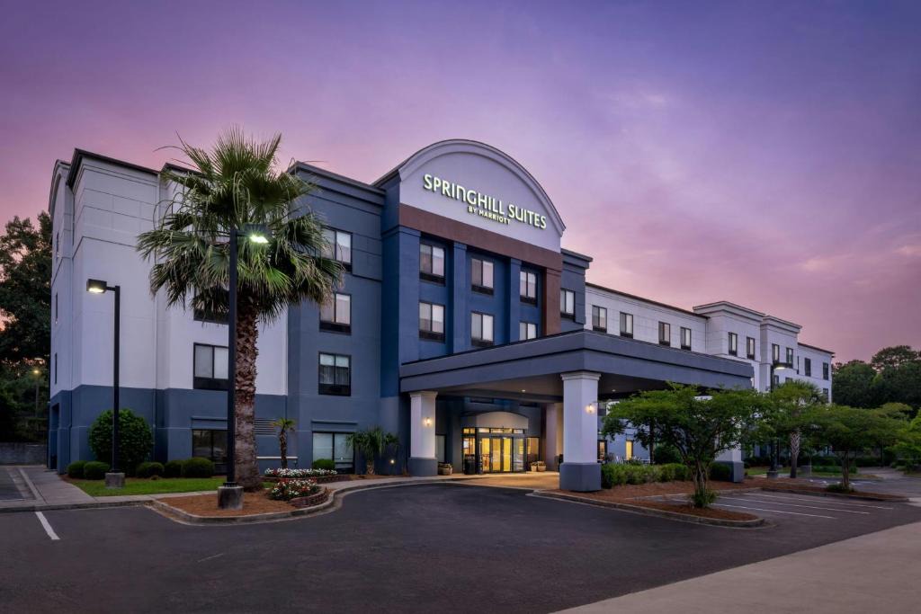 North Charleston Hotel | SpringHill Suites by Marriott Charleston North