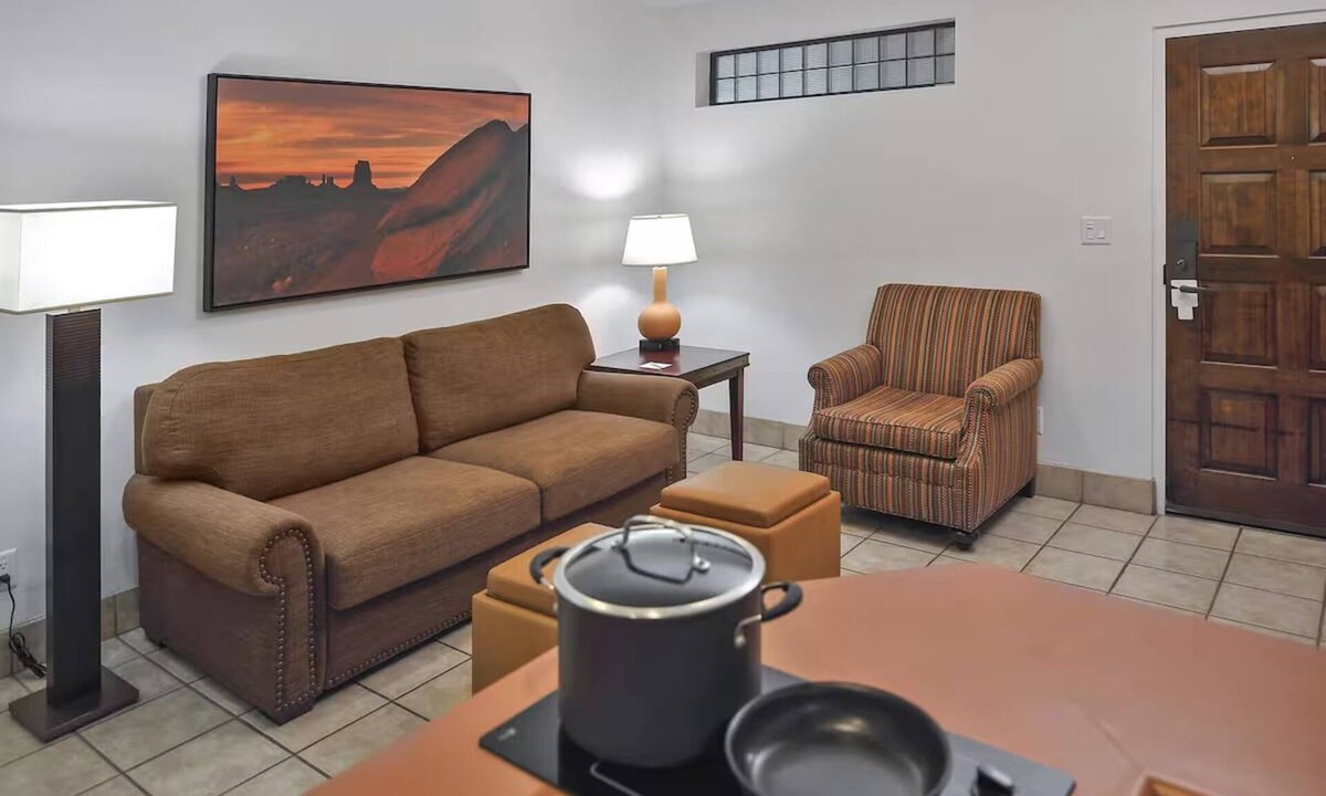 Sedona Resort | Stay with Full Kitchen, Spa, Balcony & Scenic Relaxation l Two Spacious 2BR