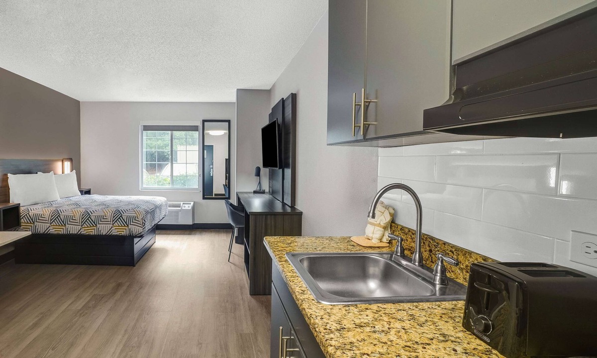 Duluth Hotel | Studio 6 Duluth, GA - Near Gas South District