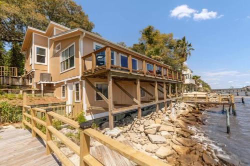 Fort Walton Beach - Destin House | Sunset Stay-Waterfront-Arcade