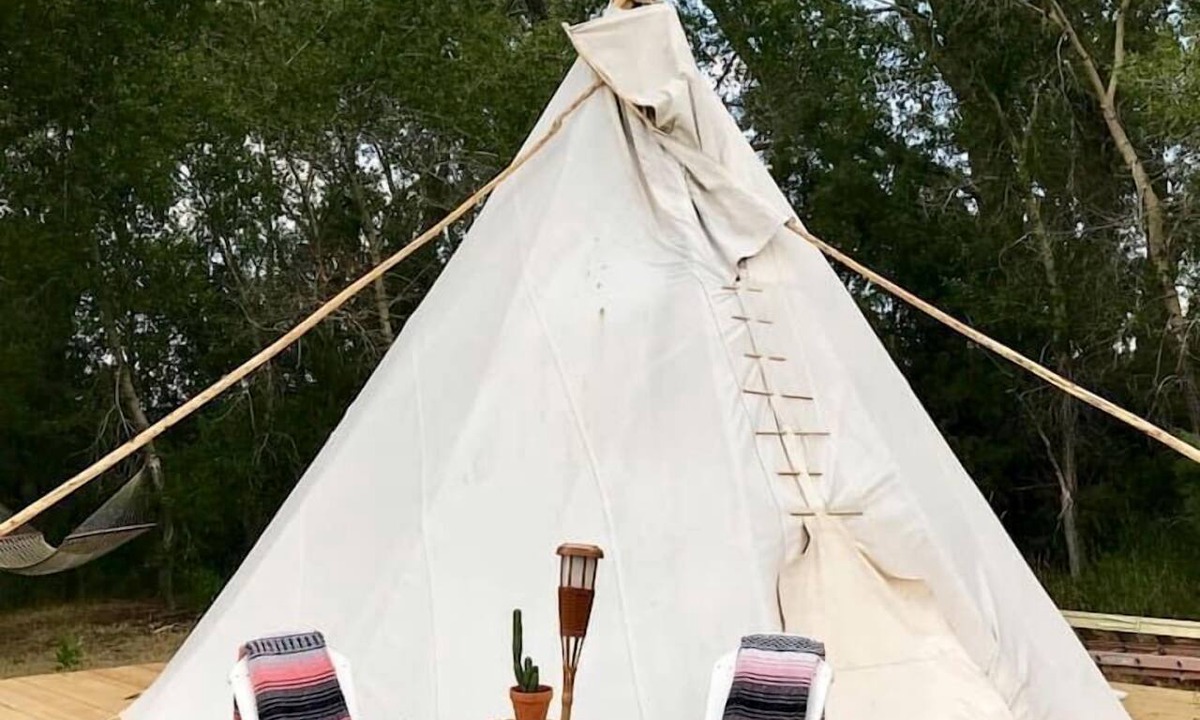 San Cristobal RV Rental | Superb Glamping Tipi on Organic Farm in the Sangre de Cristo Mountains, New Mexico