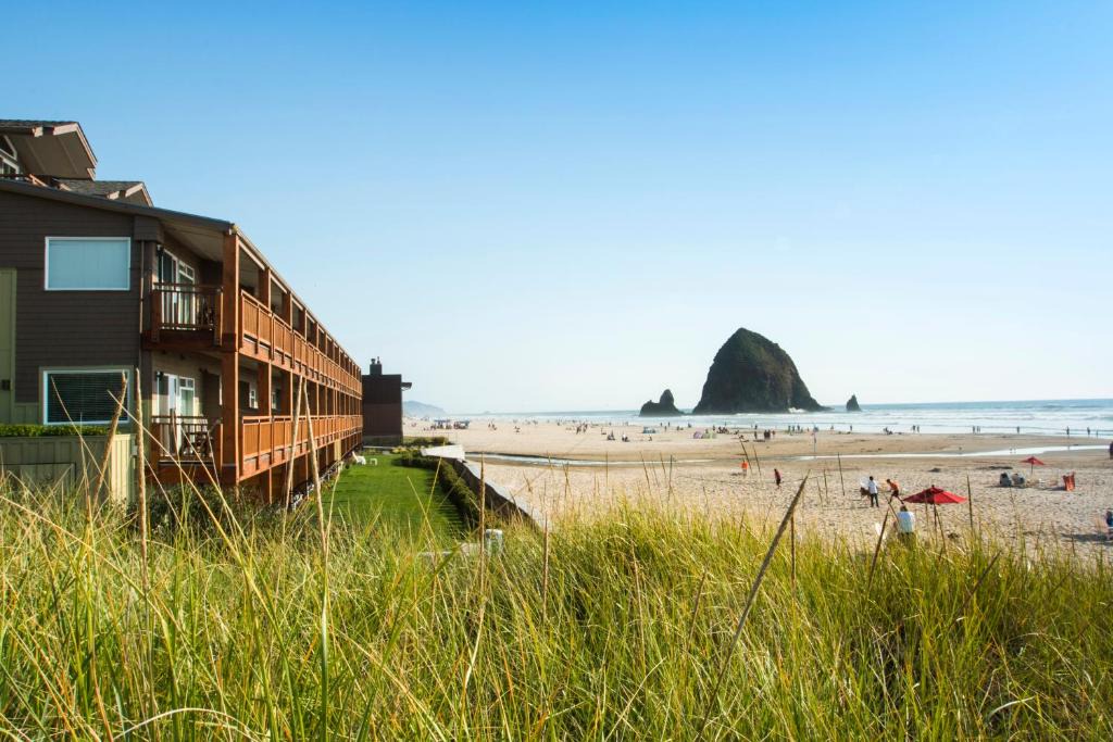 Downtown Cannon Beach Resort | Surfsand Resort