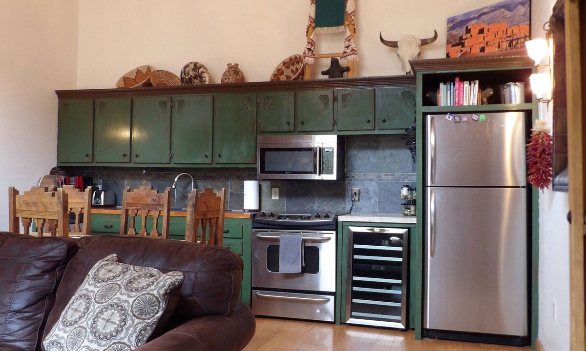 Taos Ski Valley Condo | Taos Ski Valley - Great Views and Lots of Room with Full Kitchen.