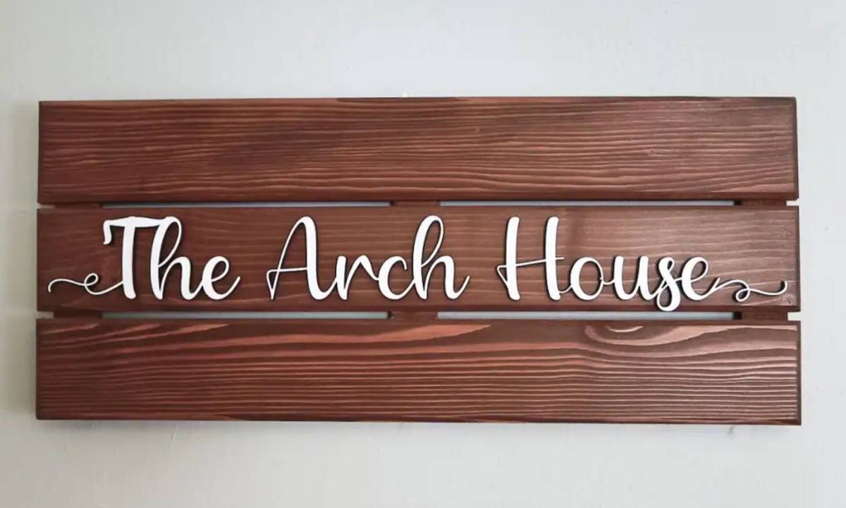 Faribault House | The Arch House