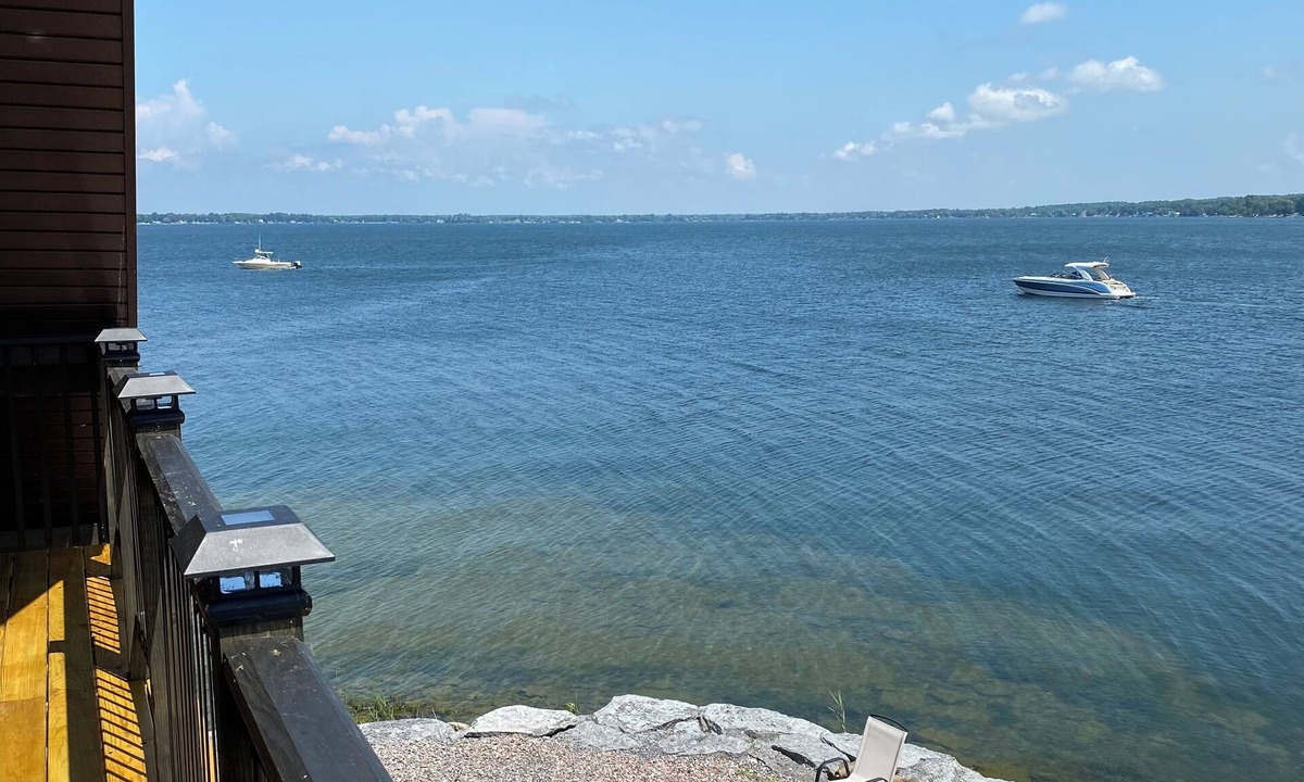 Dexter House | The Bayview, a lakehouse with 270 degree view of Guffin Bay and Adams Cove.