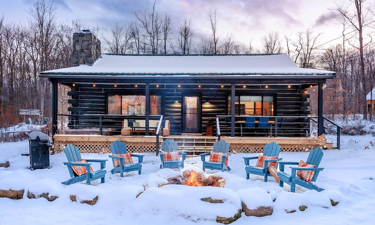 Sunderland Cabin | The Birchwood Cabin - Stunning Mountain Views