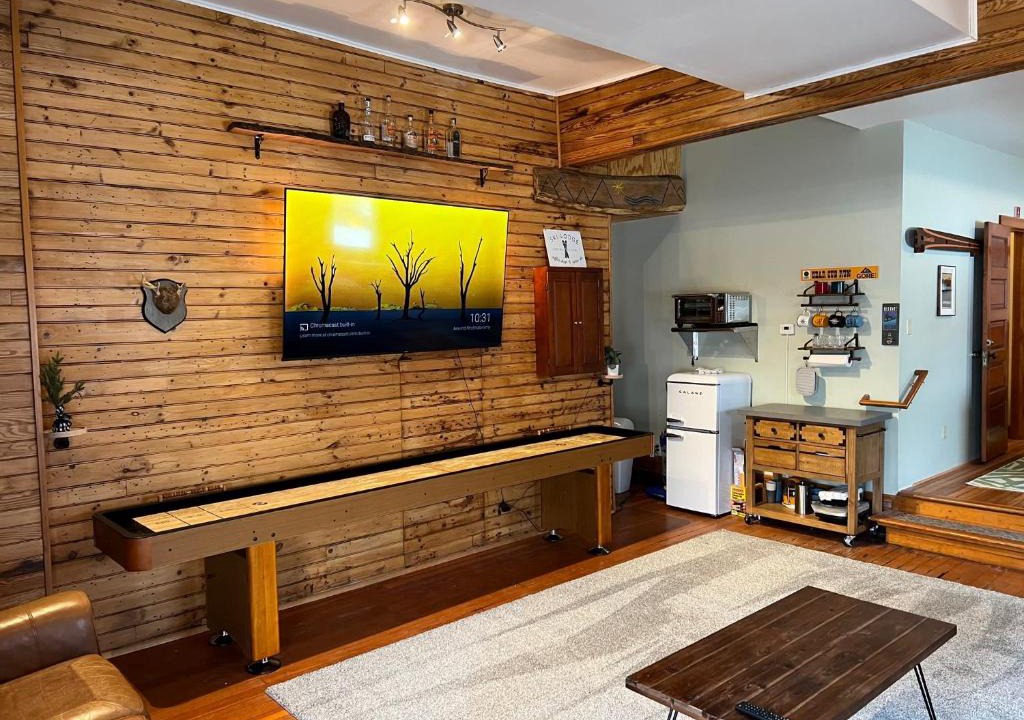 North Creek House | The Club House at North Creek All Season Rental