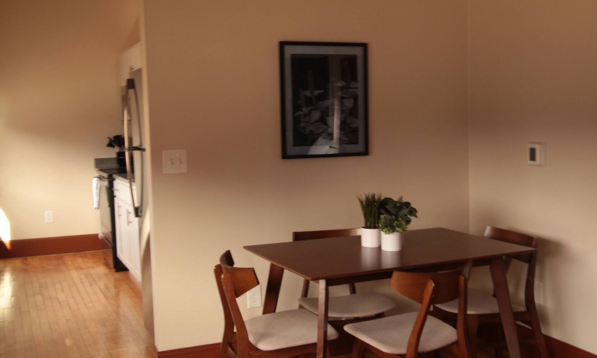 Winona Apartment | The Exchange 13 | Historic Bldg, Studio, Dwntwn