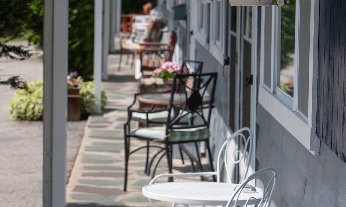 Shaftsbury Hotel | The Governor's Rock Motel DF ROCKLLC