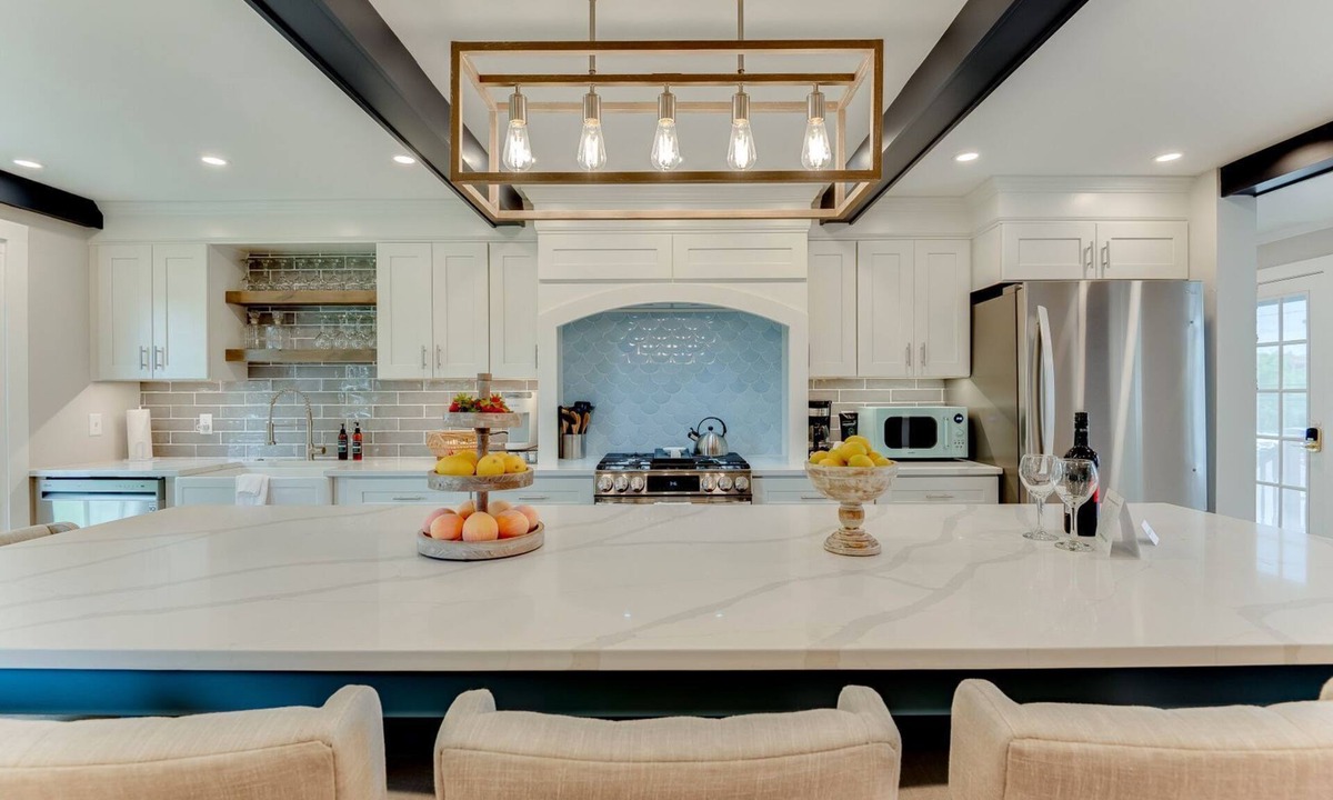 Excelsior Condo | The Guest House - Estate