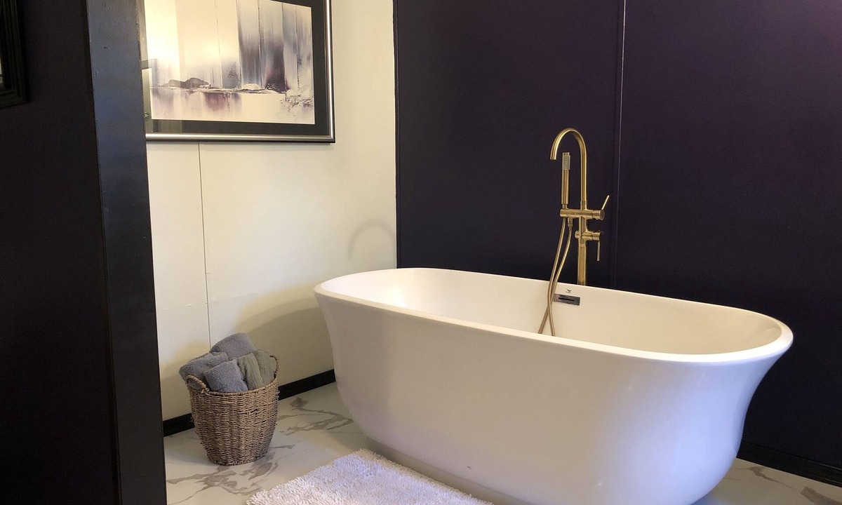 Puposky House | The Little Gem on Bluegill Bay