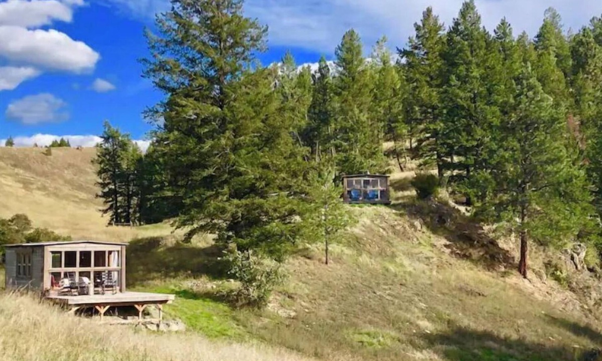 Eureka Cabin | The Logger Cabin - Glamping on the Tobacco River