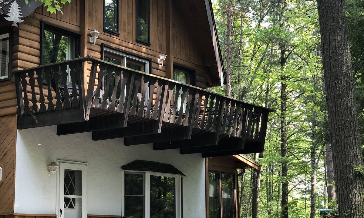 Jay Ski Chalet | The main lodge at Jay