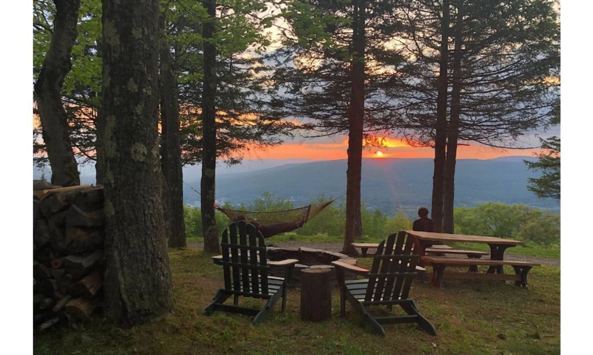 North Adams House | The Mohawk Cabin @ Wigwam Western Summit
