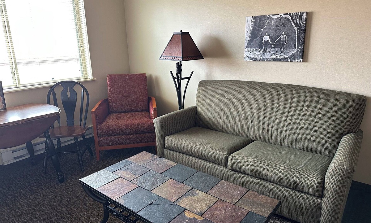Houston County Hotel | The Sawmill Inn